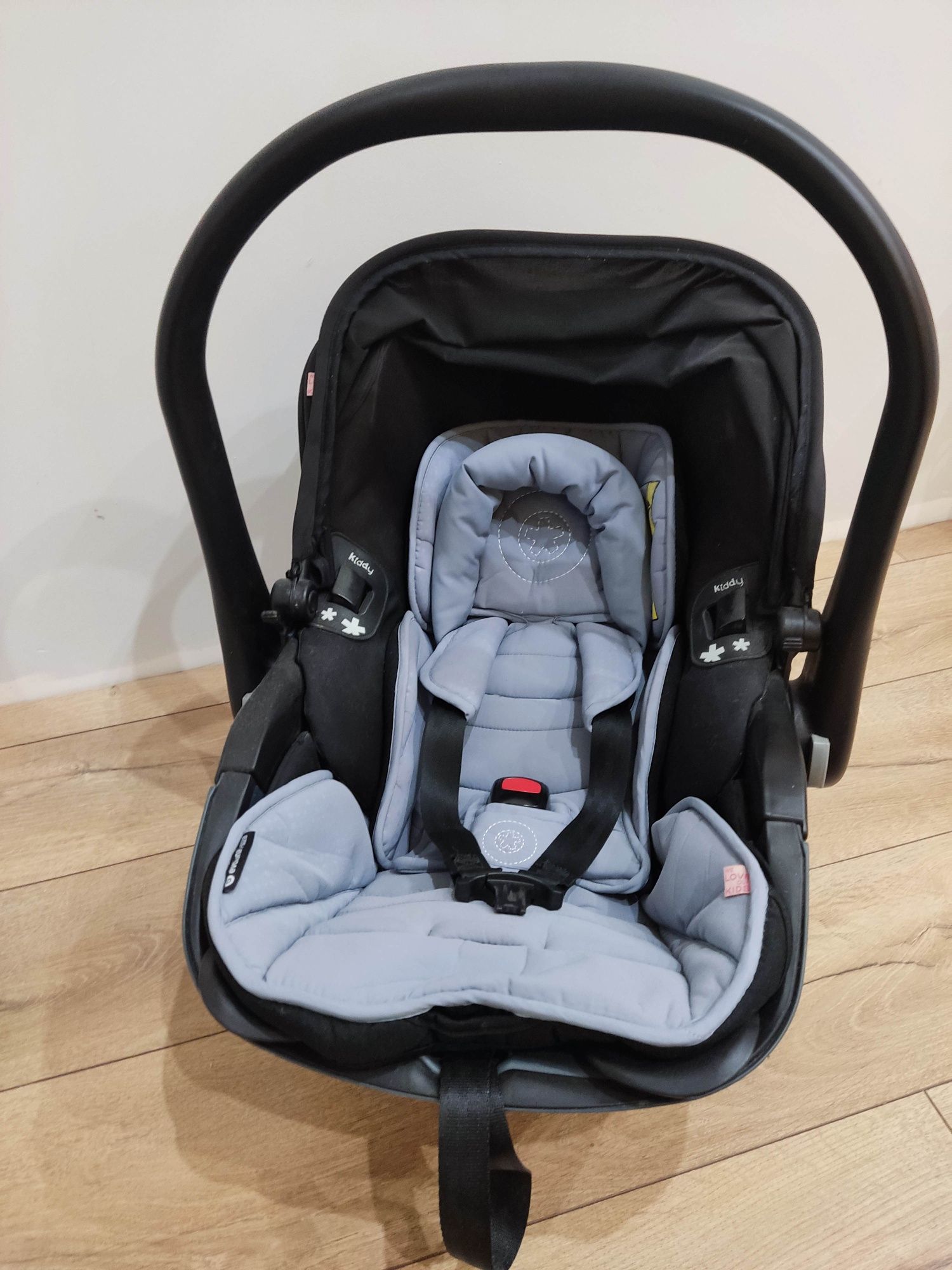 Fotelik/nosidełko Kiddy Evoluna i size ISOFix