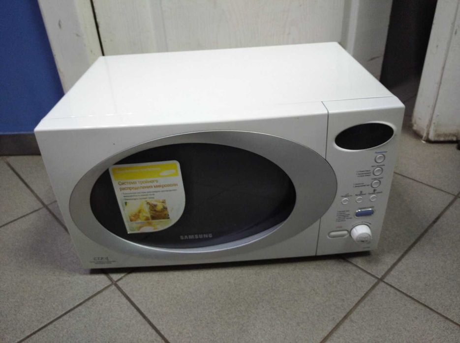 Мікрохвильова піч SAMSUNG M187GNR