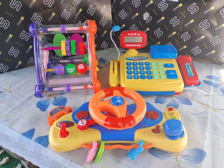 Развивающие игрушки.