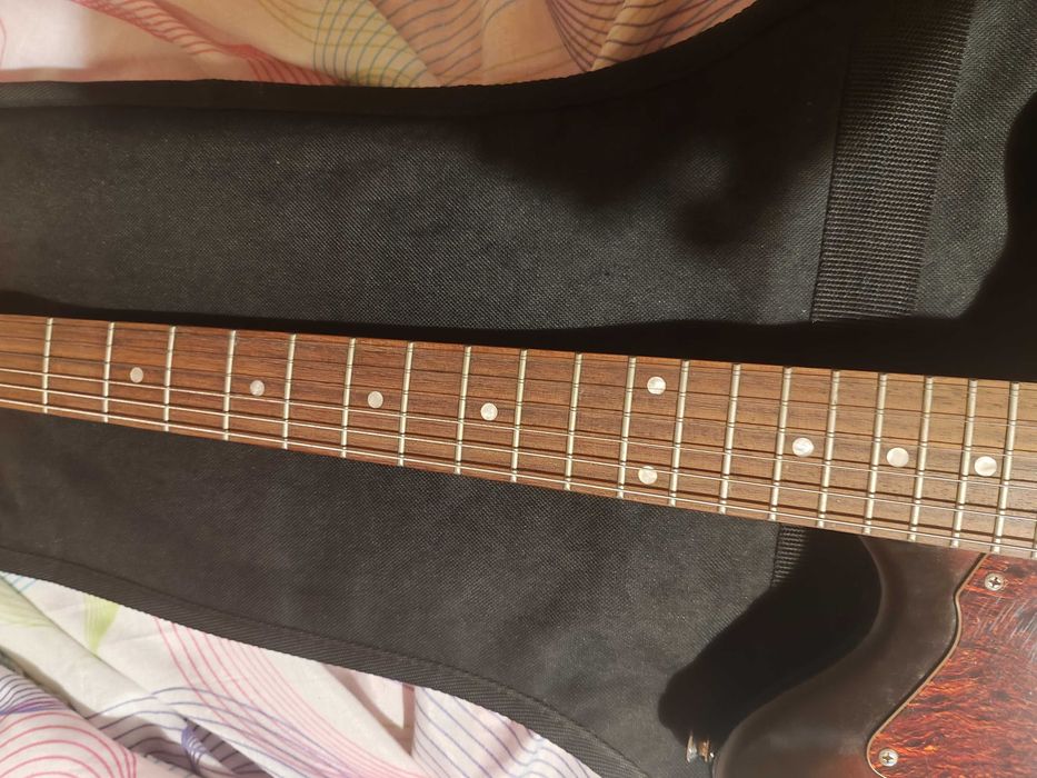 Squier Jagmaster Standard Sunburst – Excelente estado