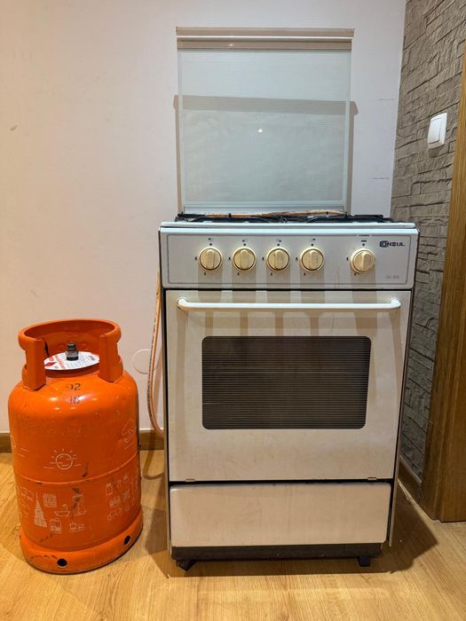 Vendo fogão usado com bilha de gás
