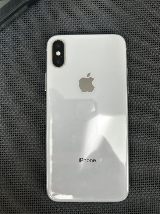 Iphone X на 64 гб белый