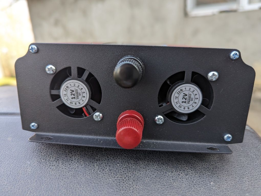 Інвертор 2500w 12/220v