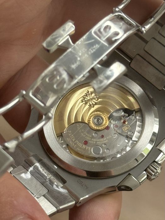 Годинник Patek Philippe Nautilus 5811