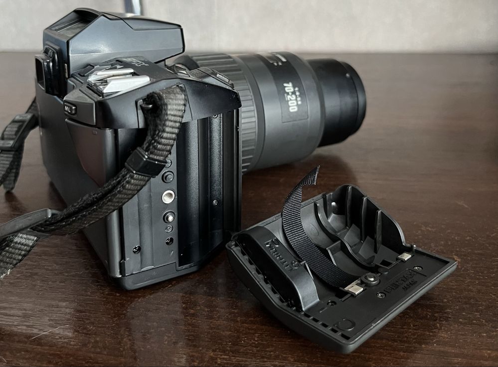 Pentax SFX (SF-1) + об'єктив Pentax-F 70-210mm f/4-5.6