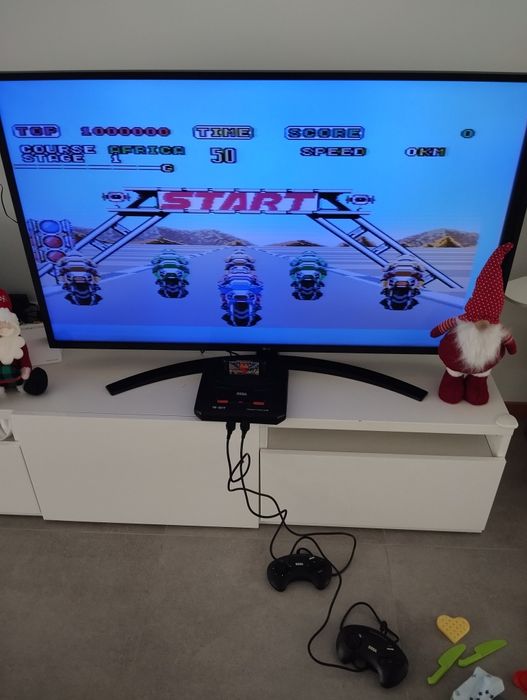 Sega Mega Drive 2 com 2 comandos e jogos mega games 1