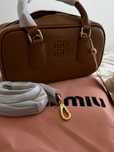 Mala Miu Miu senhora