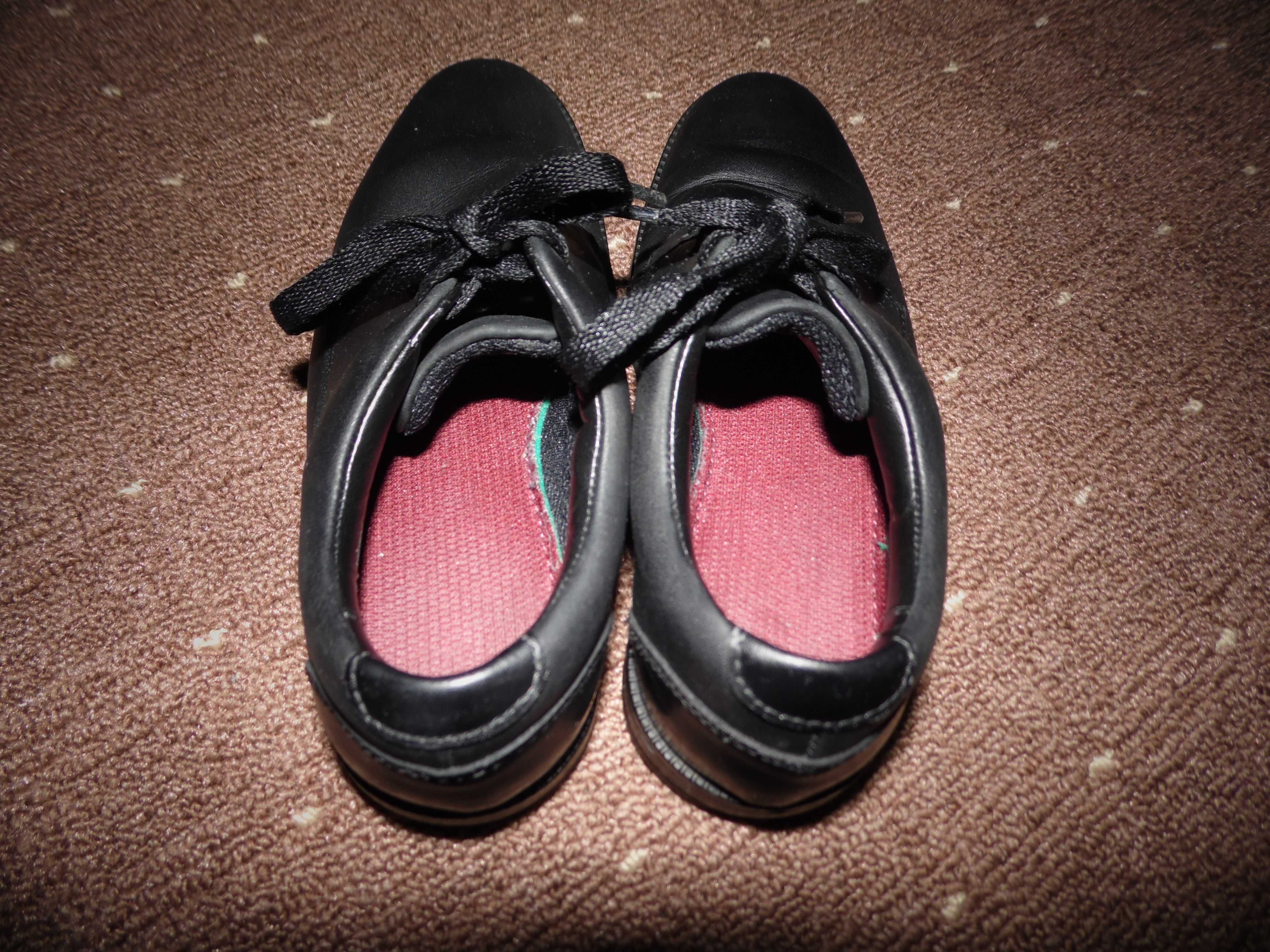 Кожаные туфли Clarks размер 32 стелька 20-20.5 см