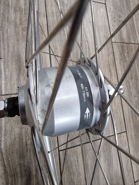 Koła do roweru komplet z prądnicą 28 cali