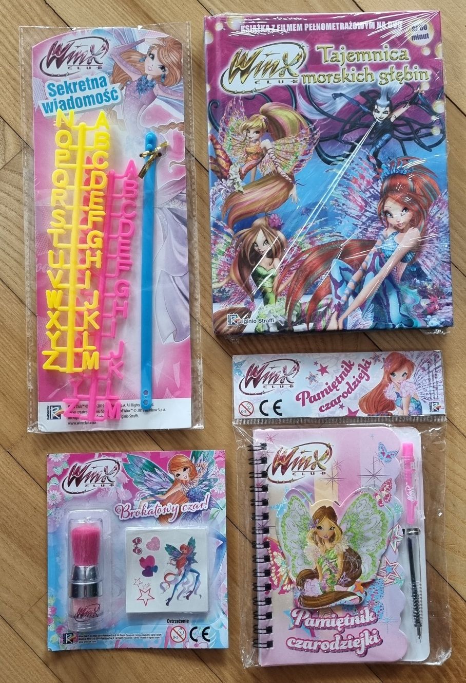 Mix gadżetów Winx Club