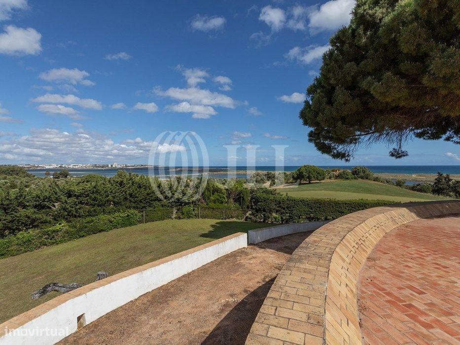 Terreno com projeto aprovado, em Lagos, Algarve