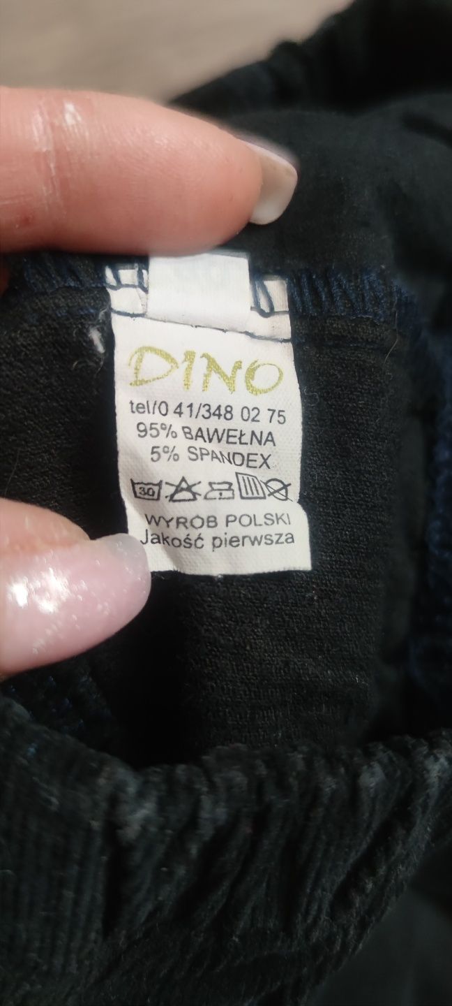 Spodnie czarne sztruks 80