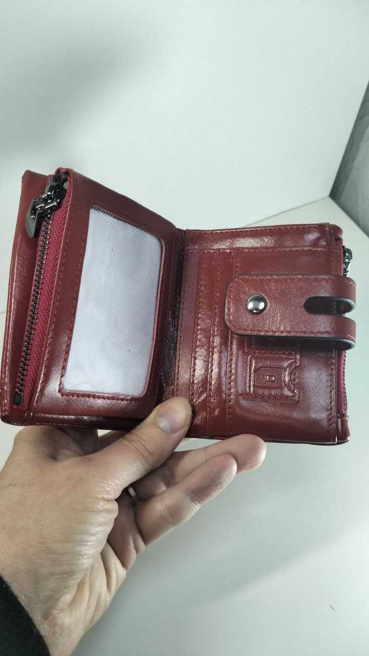 Функціональний шкіряний гаманець, унісекс на 2 кнопки.