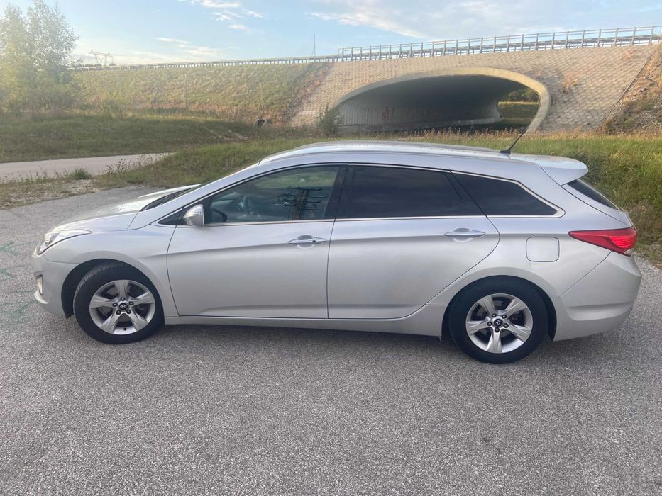 Hyundai I 40 1,7 CRDI Oszczędny dynamiczny -Nowa Cena