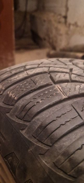 Зимня гума 195/65 r15