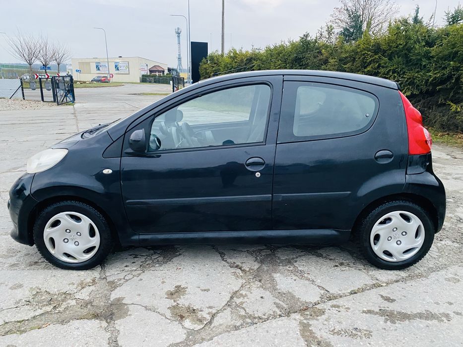 Peugeot 107 1.0 2006r 5-drzwi Klimatyzacja