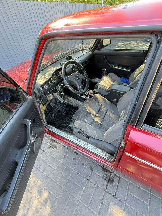 Продаю машину хорошим состояниям  буфер йсть на ходу