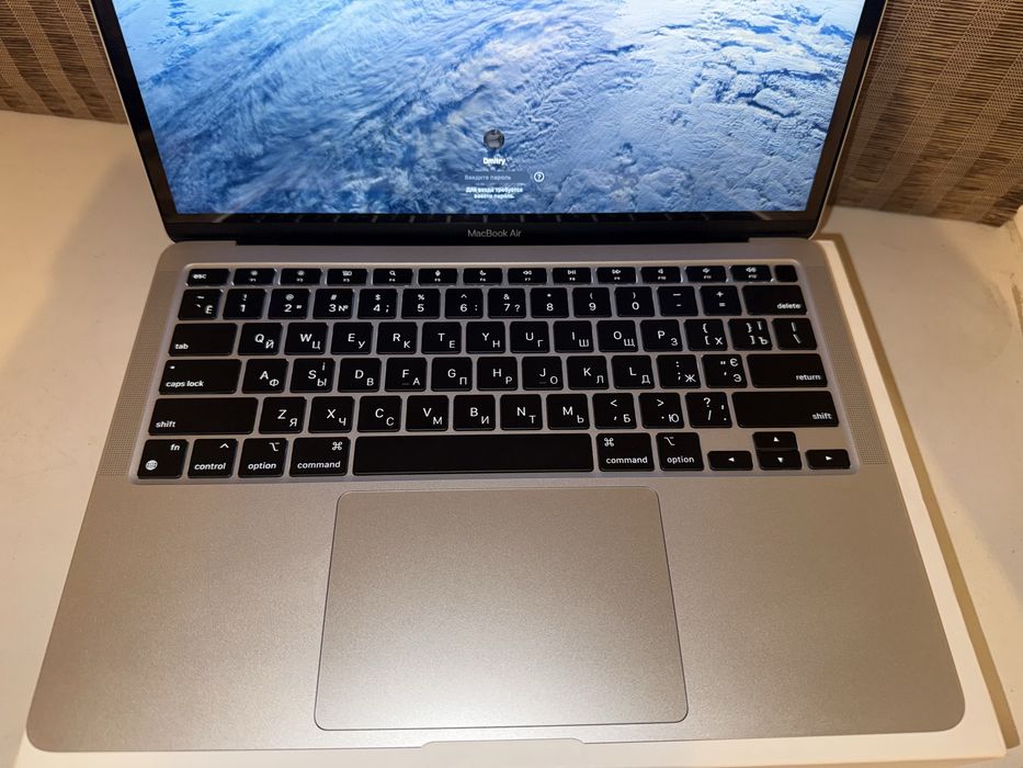 Ідеальний Macbook Air M1 8/256 Silver
