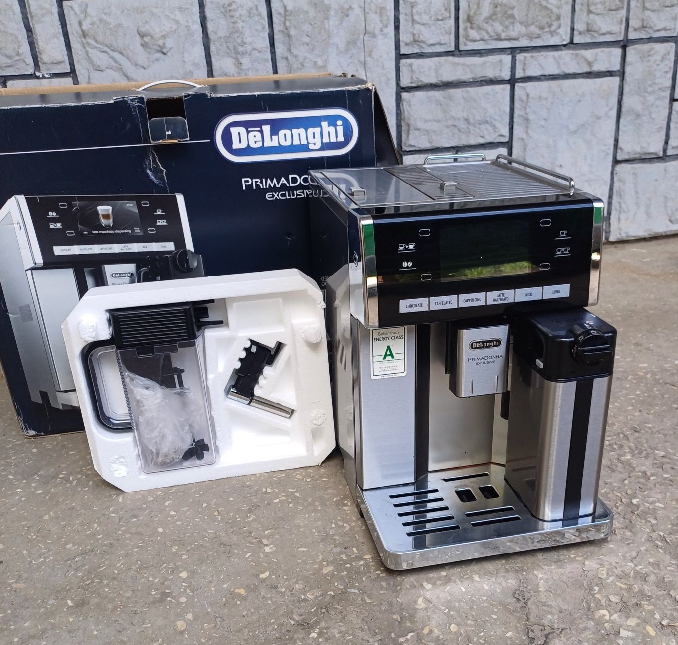 Кавомашина кавоварка Делонджи Delonghi Primadonna Exclusive ESAM 6900