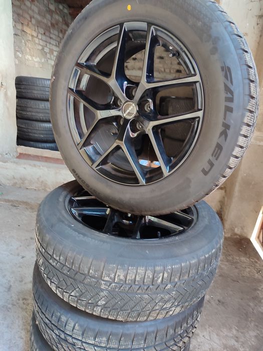 Komplet kół Audi VW SEAT 18" 235/60R18 ZIMA