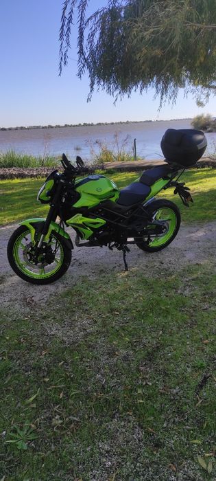 Benelli bn125 ano 2023