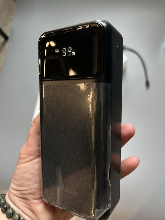 Power з ліхтариком Walker WB 630 ,30000 mAh,22,5 W