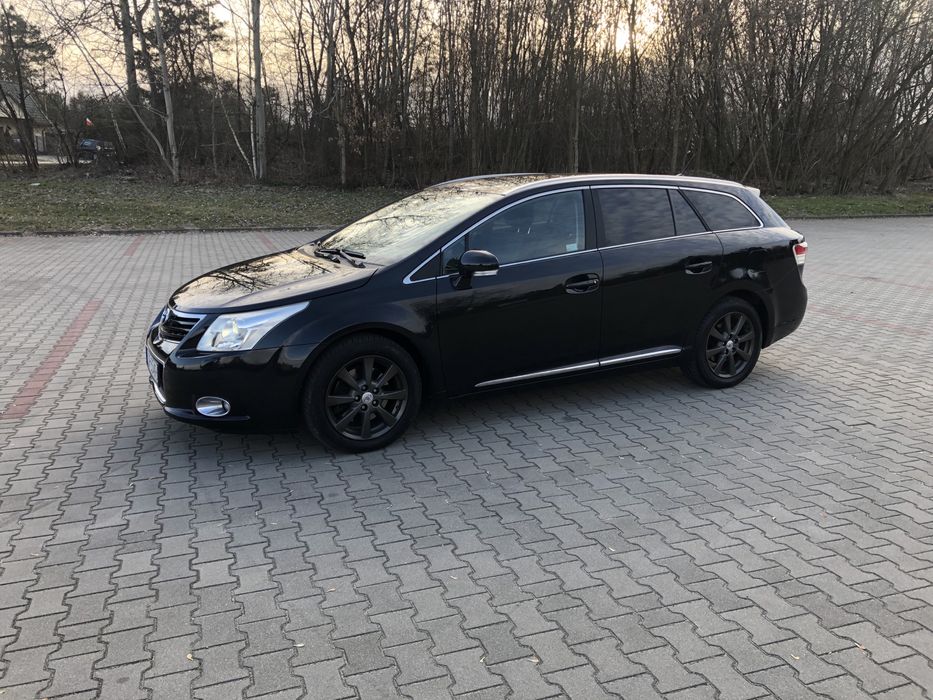 Toyota Avensis T27 2.2 D-4D 150KM Xsenon Salon Polska KeyLess Serwis