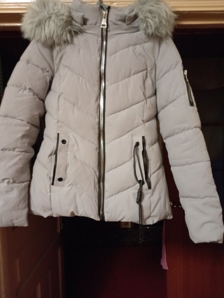 Куртка женская зимняя.