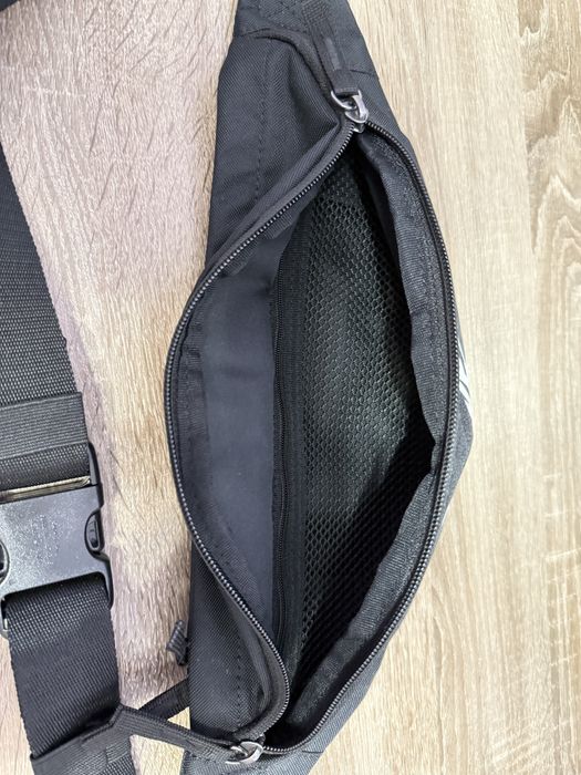 Бананка Nike (новая)