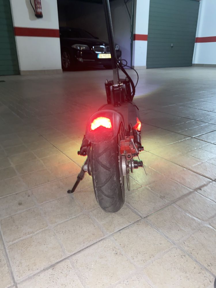 Kugoo Kirin M4 – 45km Autonomia, 45km/h, Excelente Estado + Extras!