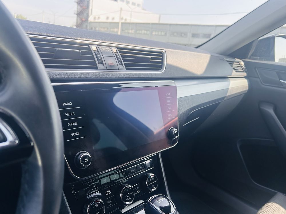 Skoda Superb 2019 (1.8 TSI) Ambition