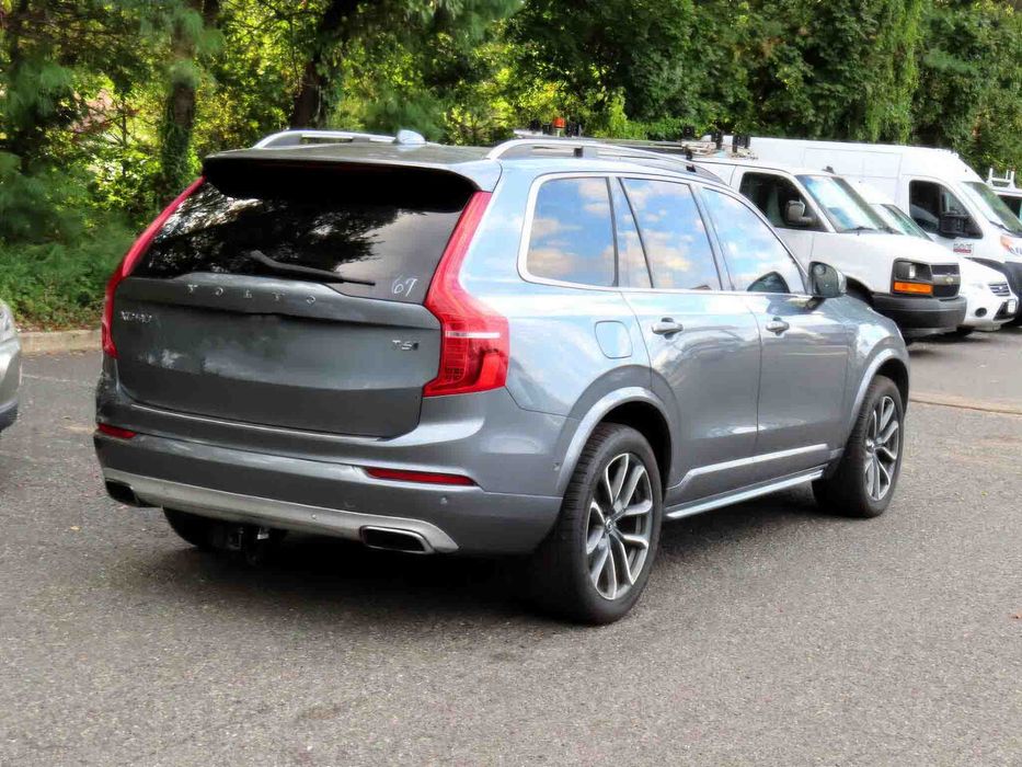 Volvo XC90 T6 Momentum      2018
