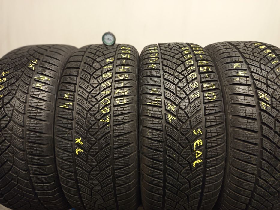 255/45R20 Goodyear Ultra Grip Performance+