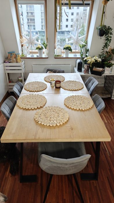 Stół rozsuwany 220x100 cm. Gruby drewniany blat