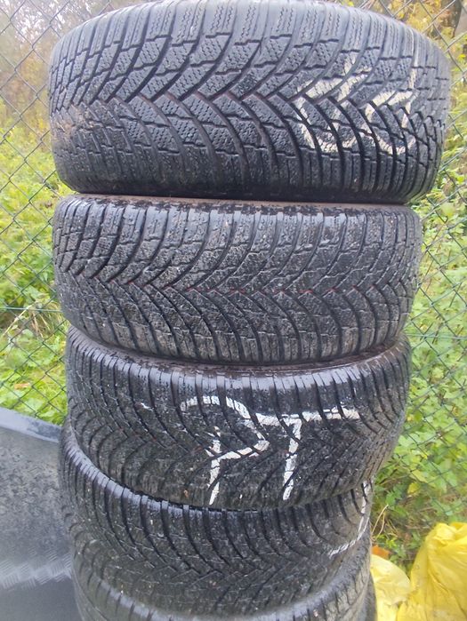 Opony zimowe 195/55/16