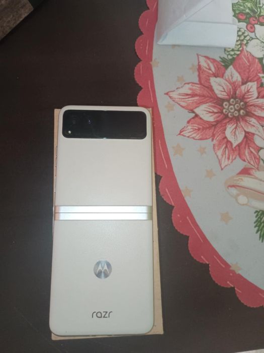 Motorola raze 40
