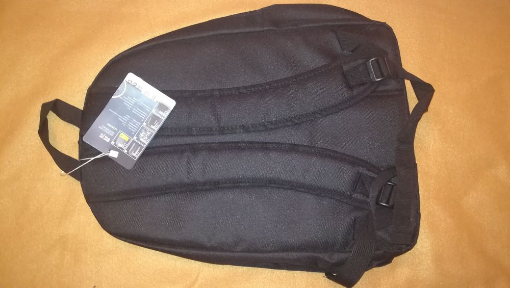 Artigo NOVO - Mochila para portátil/tablets/Notebooks Insys LS-B7755