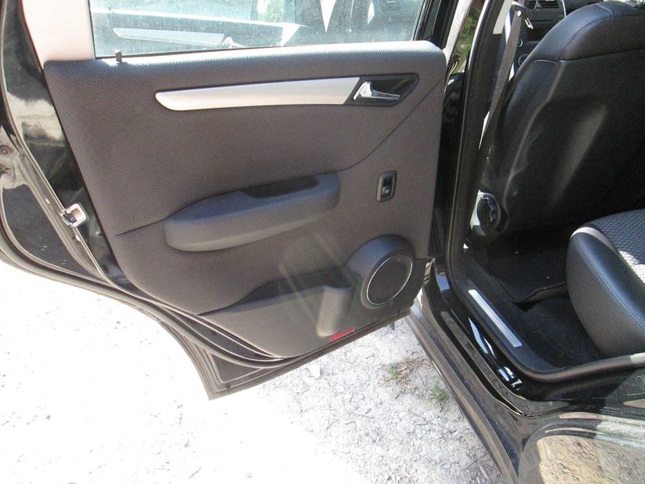 Mercedes A-Class W169 2.0 CDI Обшивка дверей дверниые карти задние