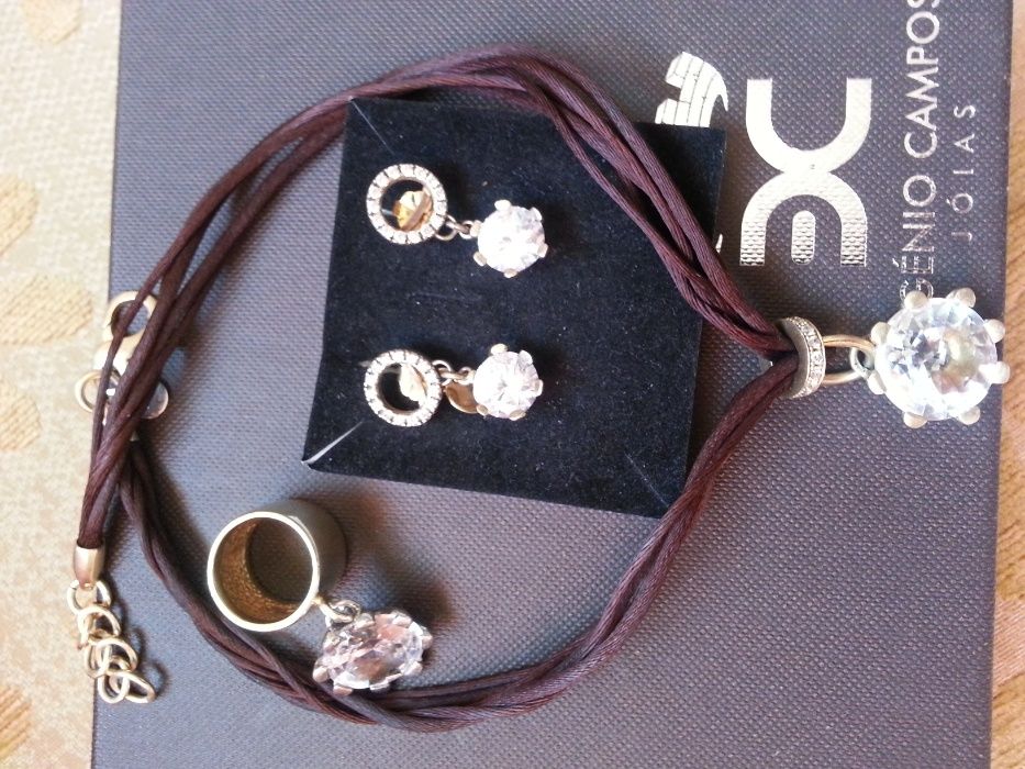 Conjunto em prata dourada Anel/brincos/colar (Eugénio Campos)