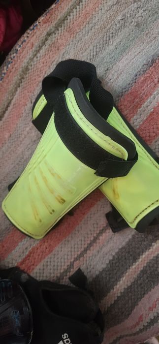 Щитки для гри  у футбол