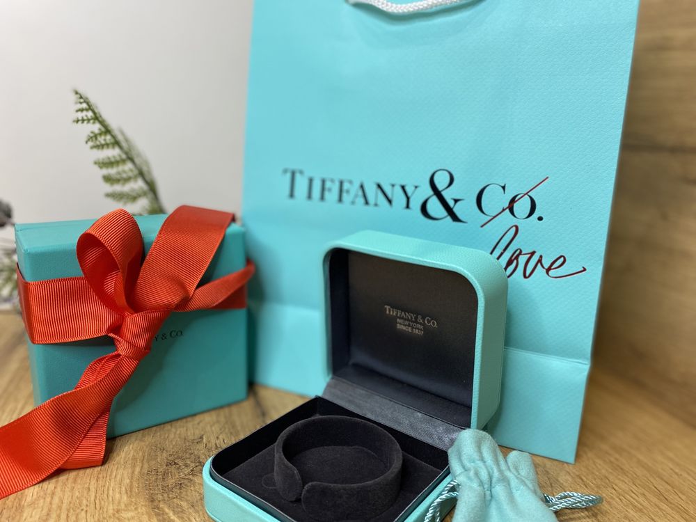 Коробок Тиффани Tiffany&Co под браслет.Новый.