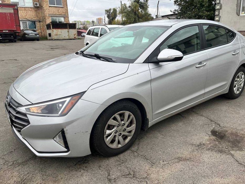 Hyundai Elantra Оренда\Прокат