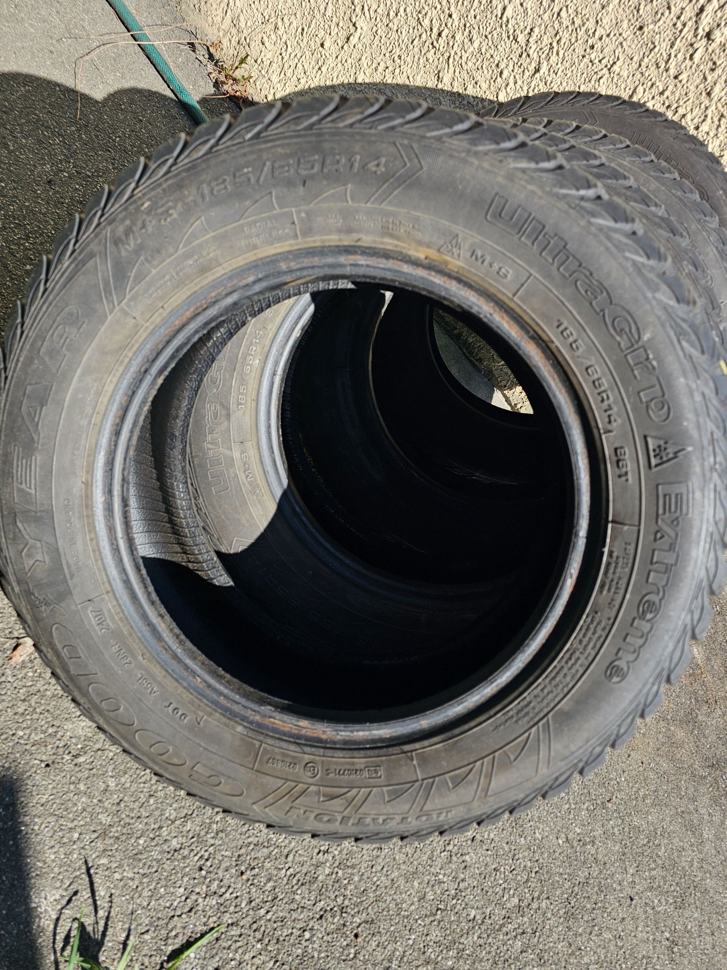 Goodyear ultragrip extreme 185/65-17