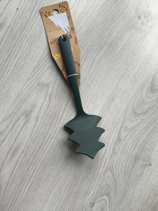 Łopatka do ciasta w kształcie choinki