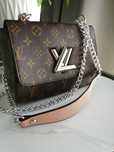 Piękna Louis Vuitton twist pm kopertówka monogram Louis Vuitton