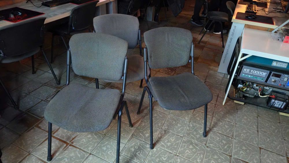 Стільці офісні ERA Black (виробництво Nowy Styl) Стул