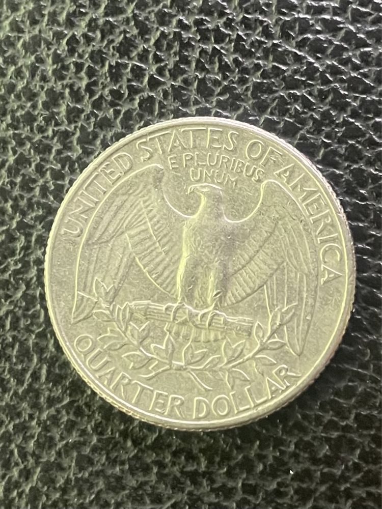 Продам монетуQuarter Dollar Liberty 1982 в хорошем состоянии.