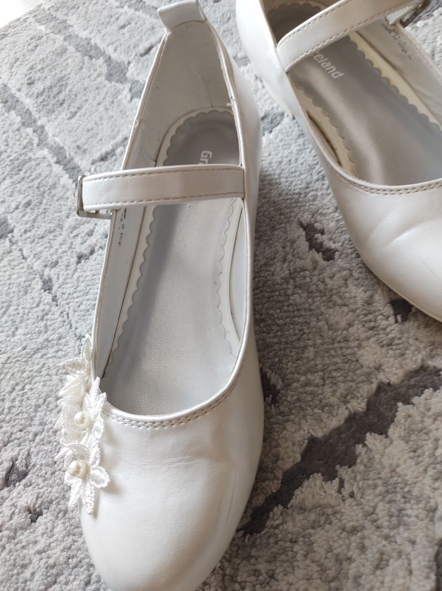 Buty komunijne/wizytowe r. 33 Deichmann