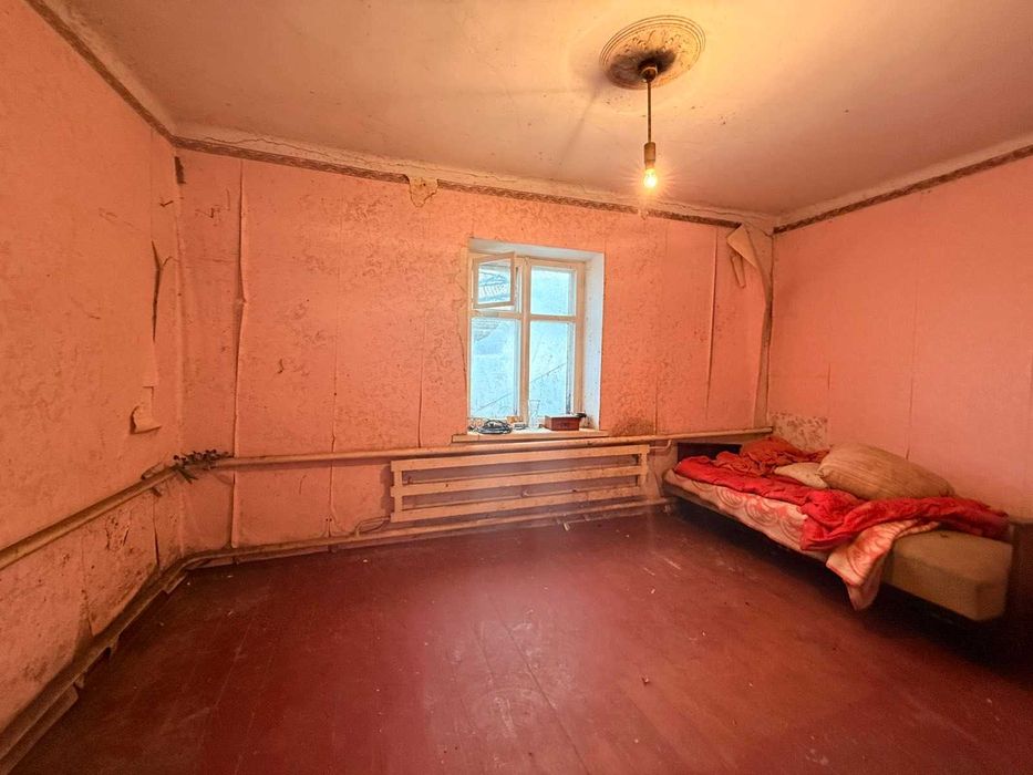 Продам недорого дом в Александровке в удачном месте