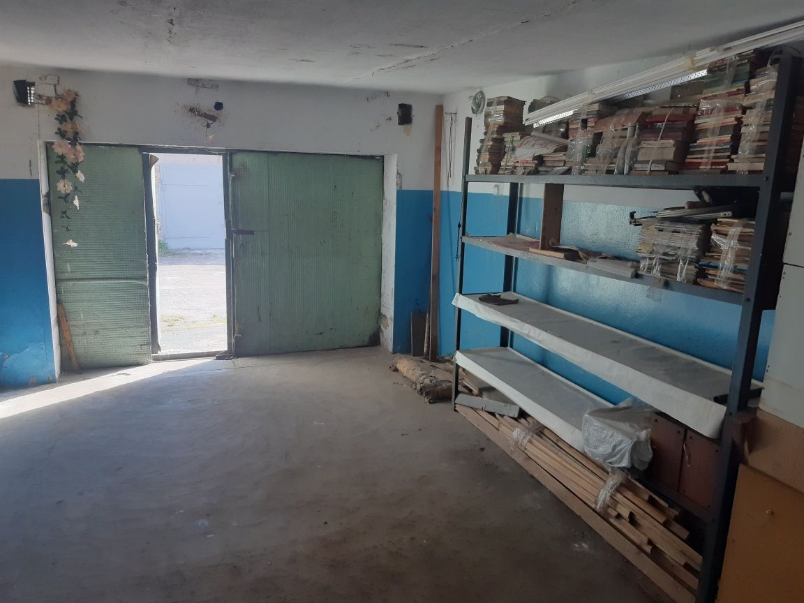 Продам гараж, м.Рівне вул.Сірка 11 б